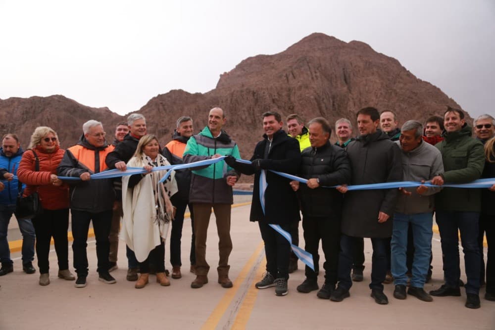 Golazo en la montaña: Glencore inauguró dos puentes con US$15 millones y casi todo el laburo fue para vecinos de Calingasta